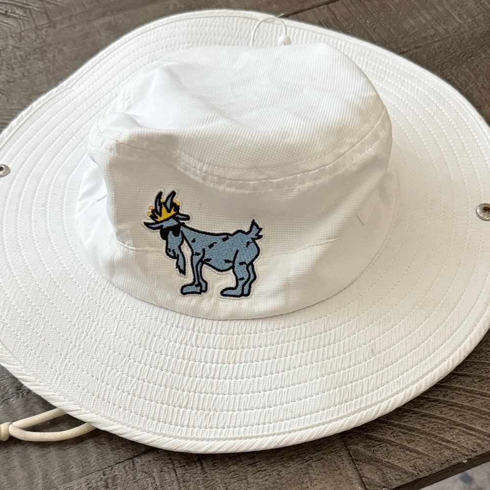 Embroidered White Bucket Hat with Goat Design